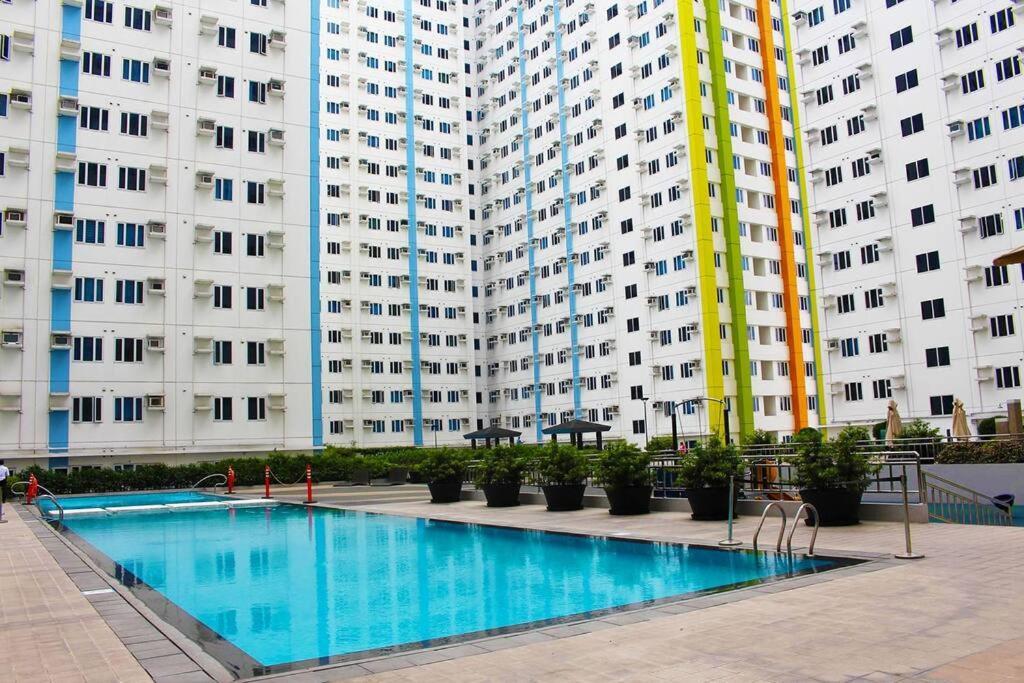 Huge A2J Executive Luxury 1Br Suite Near Abs Cbn, Gma Manille Extérieur photo