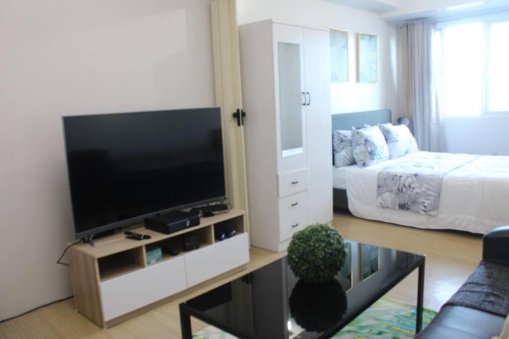 Huge A2J Executive Luxury 1Br Suite Near Abs Cbn, Gma Manille Extérieur photo